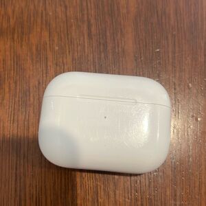 Apple airpod pro 2nd generation charger case